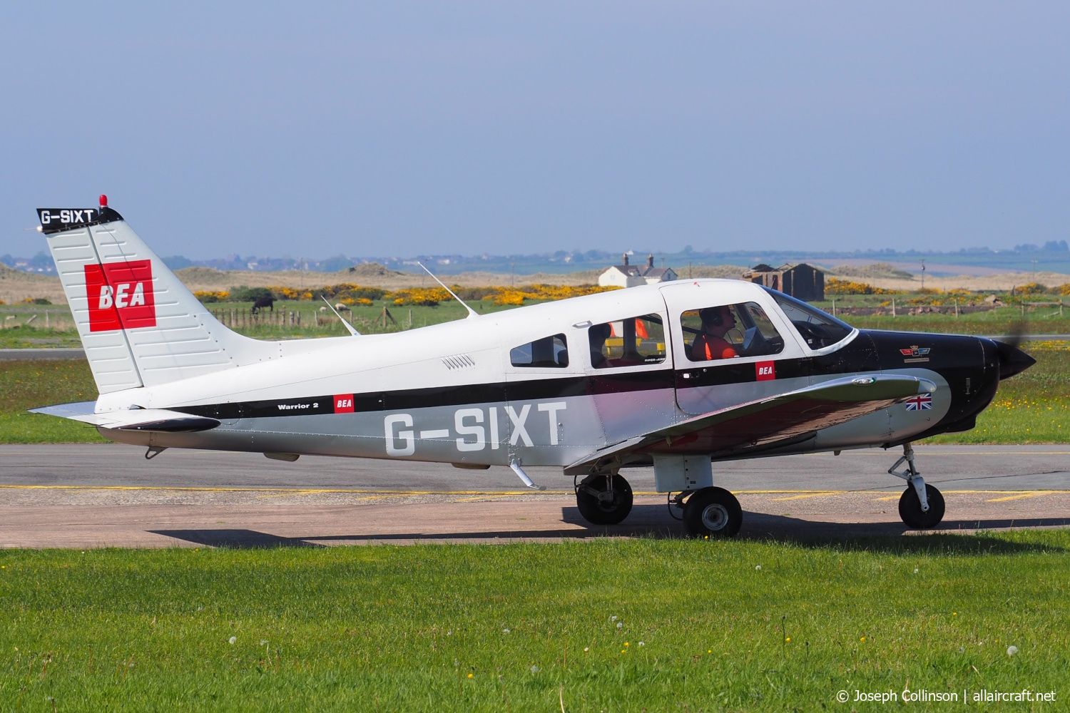 G-SIXT · Piper PA-28-161 Cherokee Warrior II · (EGCK)