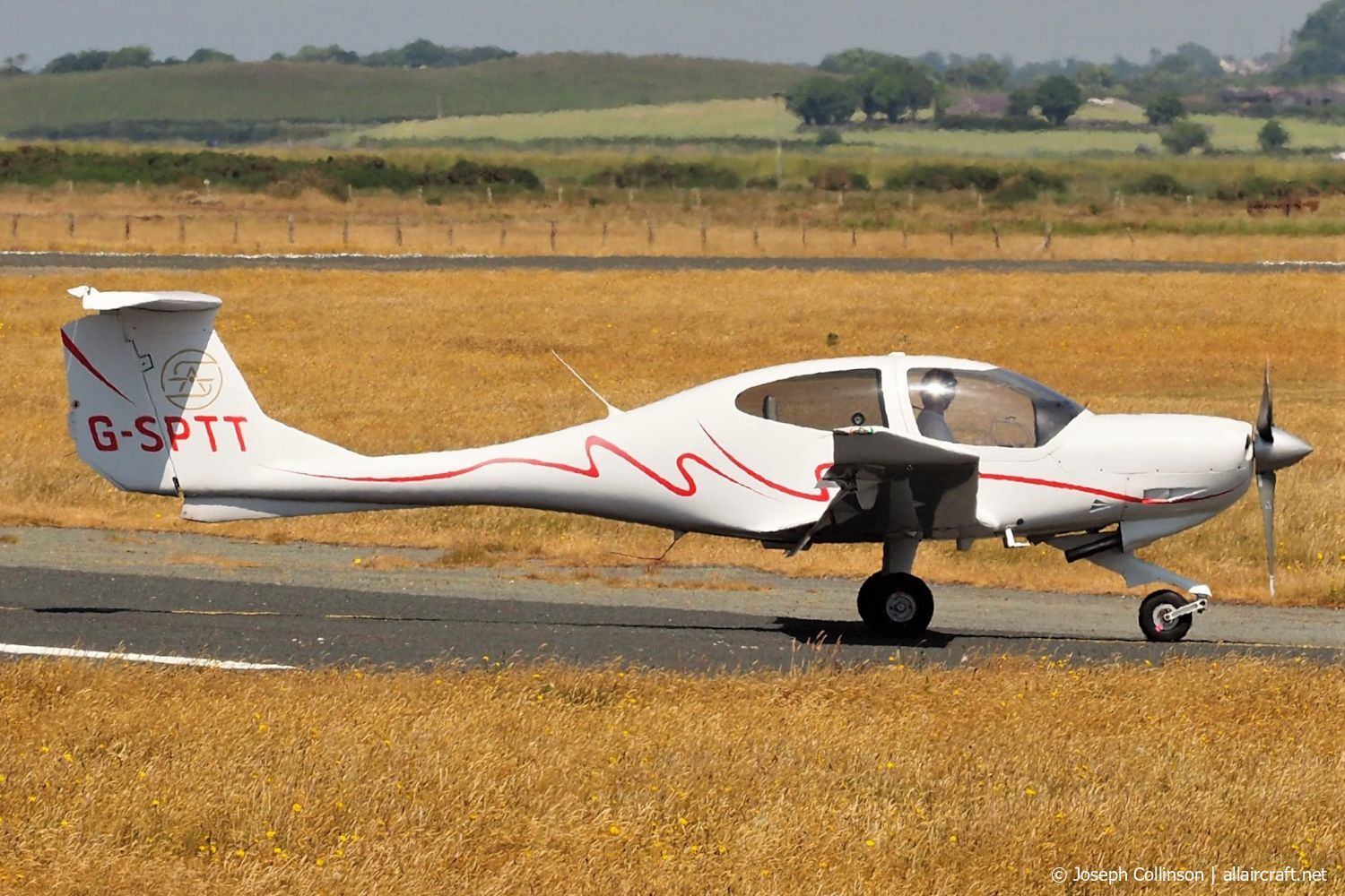 G-SPTT · Diamond DA-40D Diamond Star · (EGCK)