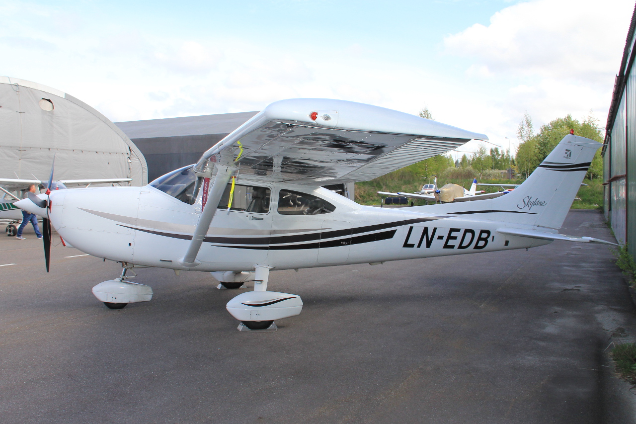 LN-EDB · Cessna 182S · (ENKJ)