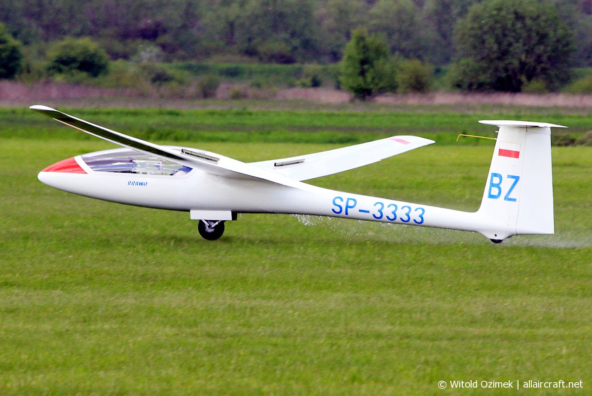 SP-3333 · SZD 48-3M Brawo · (EPST)