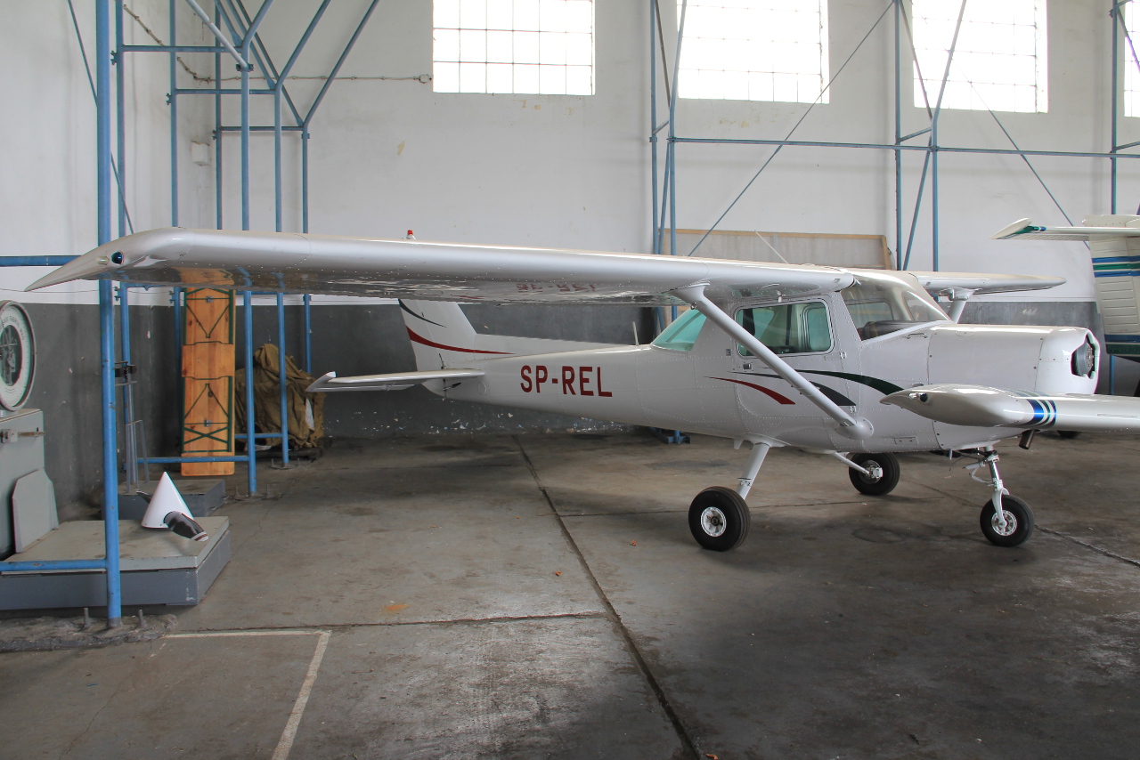 SP-REL · Cessna 152 · (EPKP)
