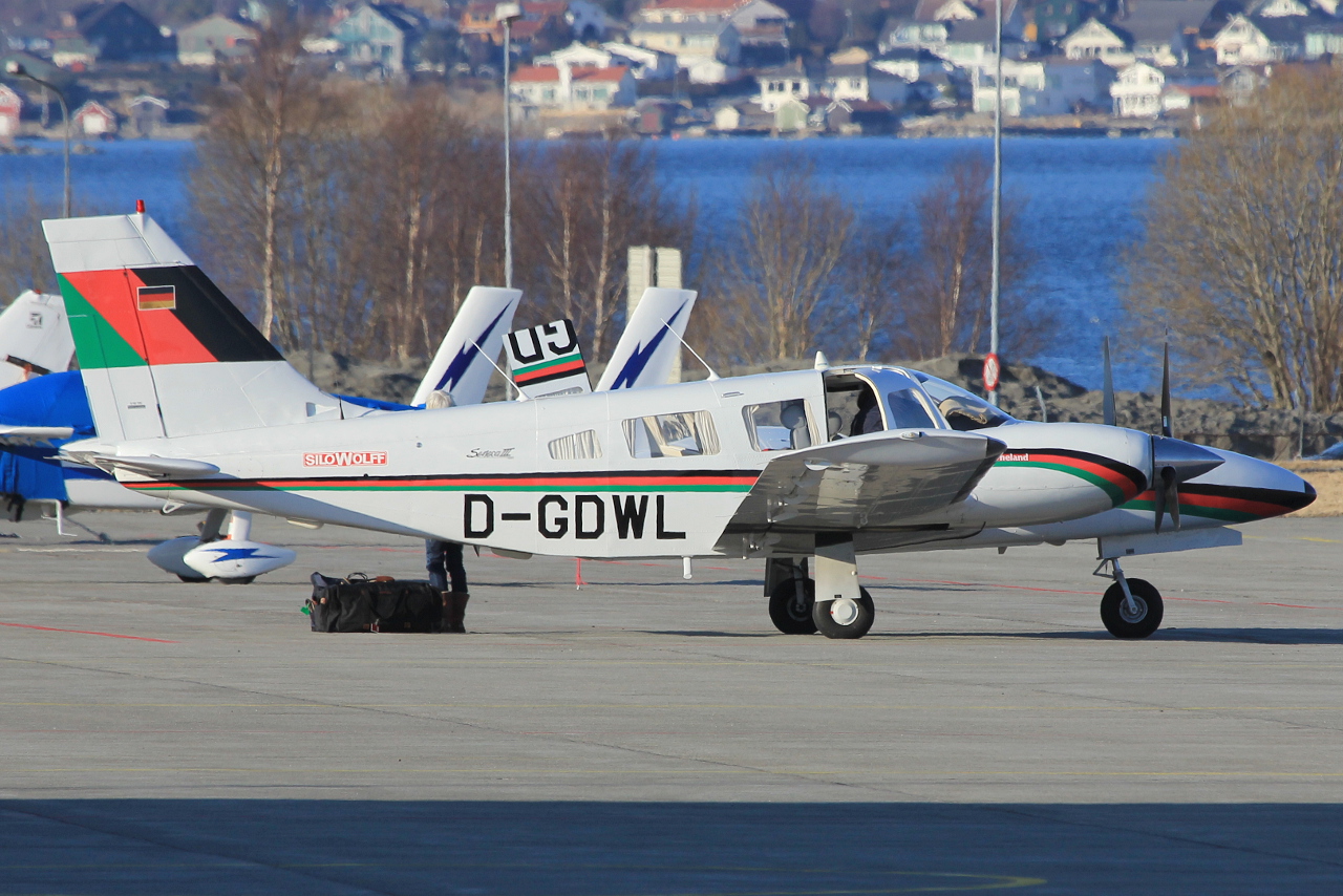 D-GDWL · Piper PA-34-220T Seneca III · (SVG / ENZV)