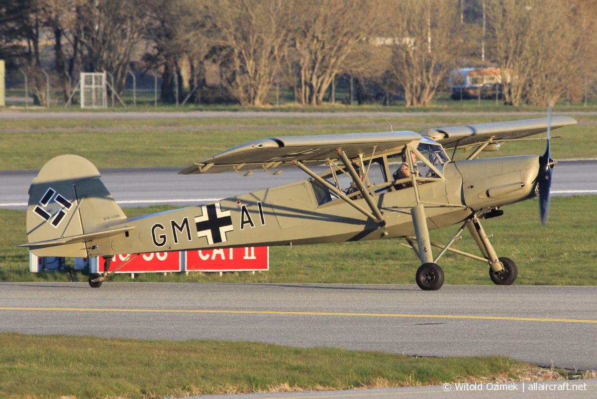 G-STCH · Fieseler Fi-156C Storch · (SVG / ENZV)