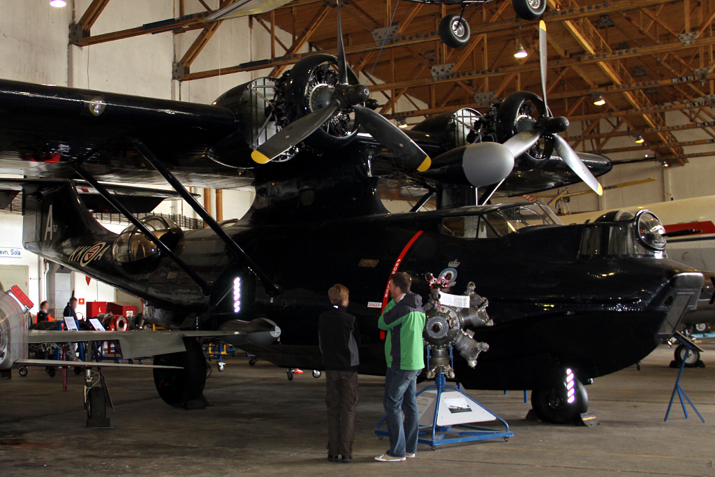 48382 · Consolidated PBY-5A Catalina · (SVG / ENZV)