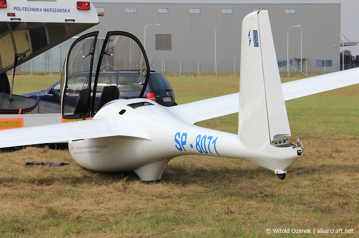 SP-8071 · Politechnika Rzeszowska AOS-71 Salamander · (EPML)