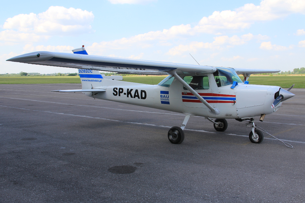 SP-KAD · Cessna 152 · (EPST)