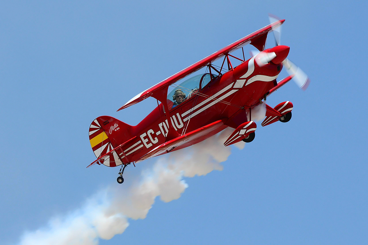 EC-DHU · Pitts S-2B Special · (MAD / LEMD)