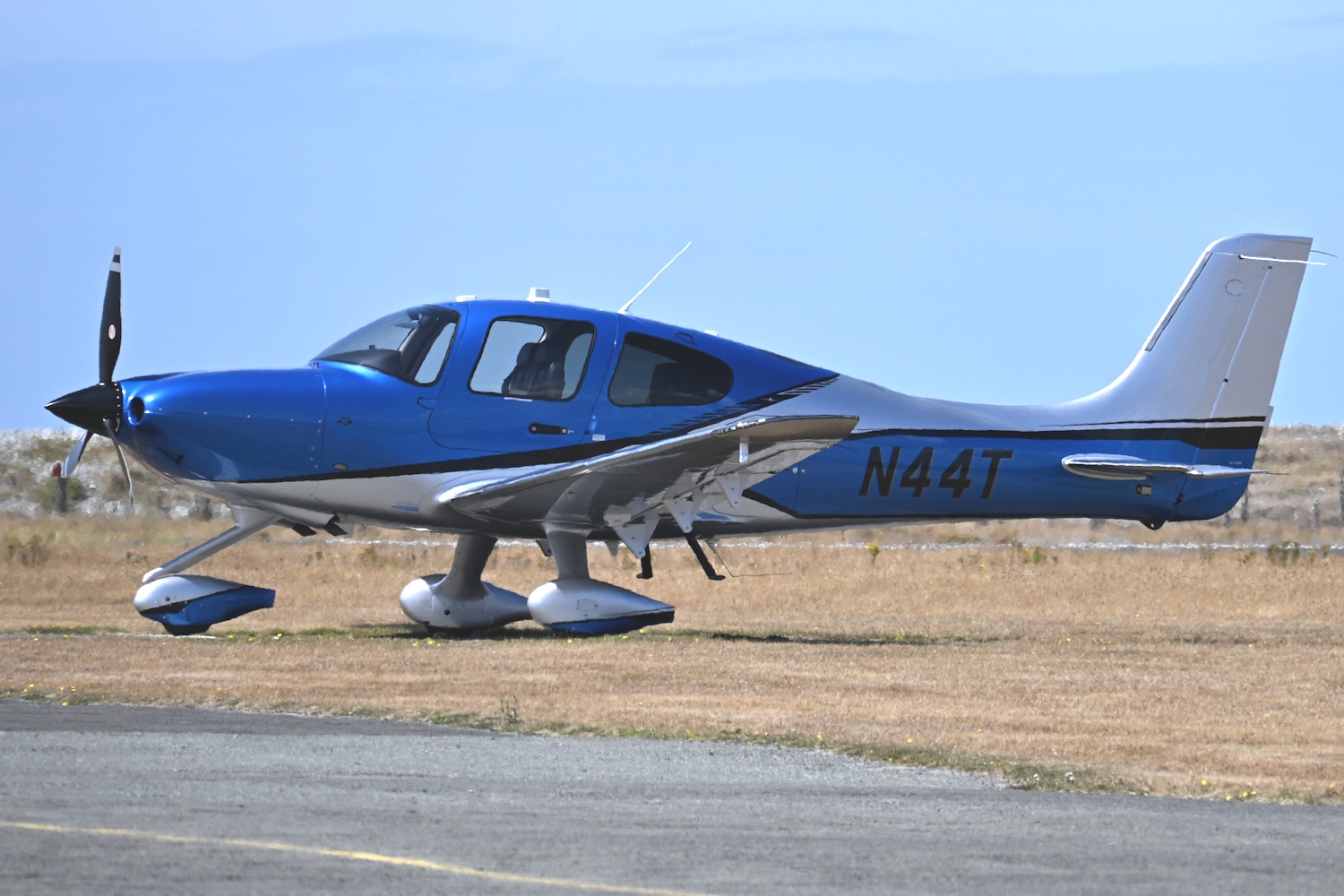 N44T · Cirrus SR22T G7 GTS · EGCK