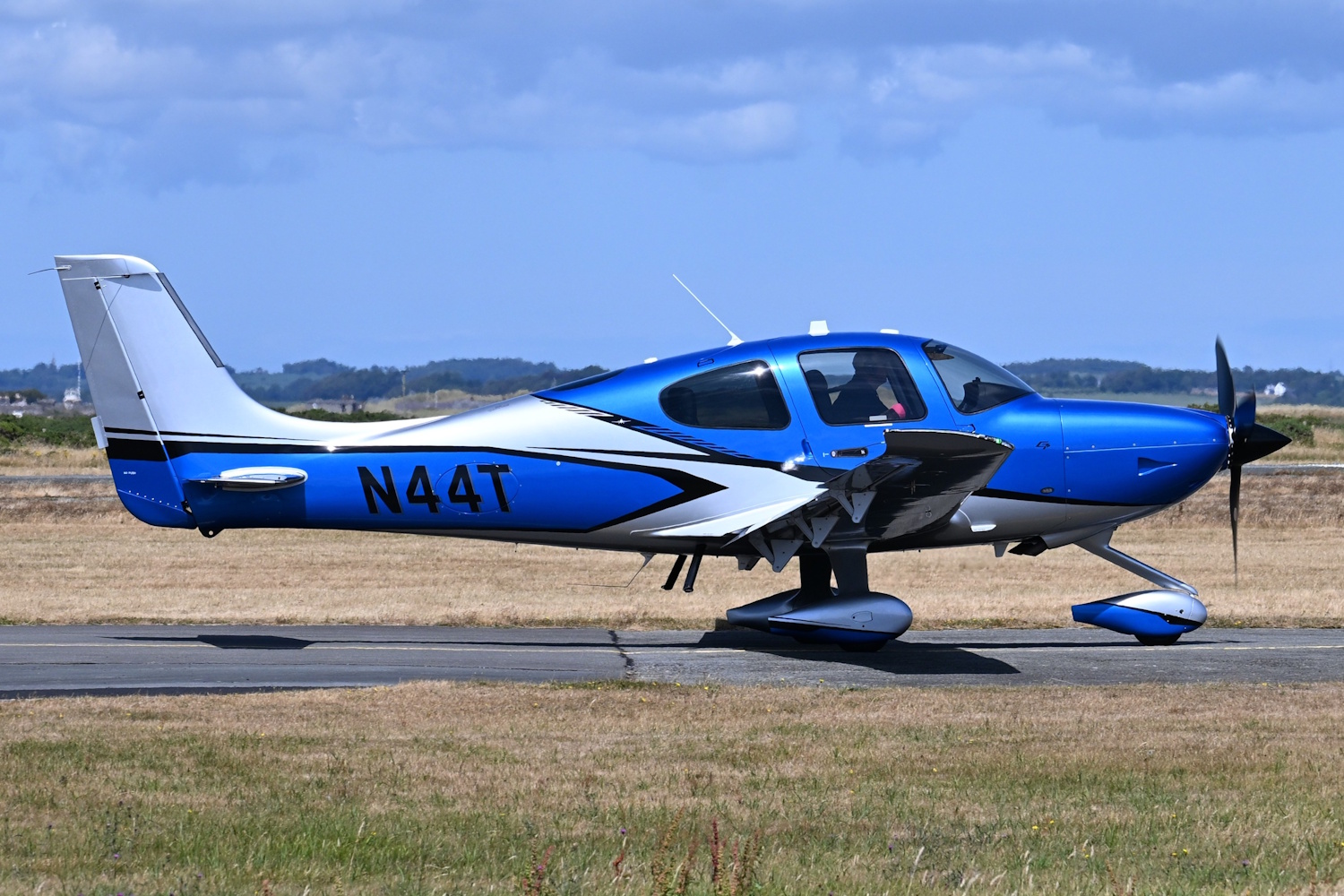 N44T · Cirrus SR22T G7 GTS · EGCK
