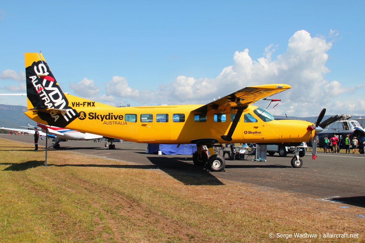 VH-FMX · Cessna 208B Grand Caravan · (WOL / YWOL)
