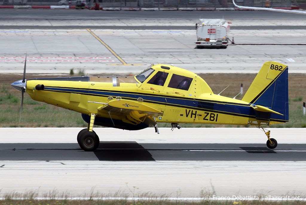 VH-ZBI · Air Tractor AT-802 · (MLA / LMML)