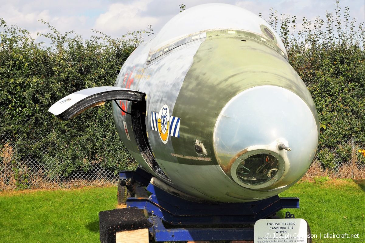 WH984 · English Electric Canberra B15 · -