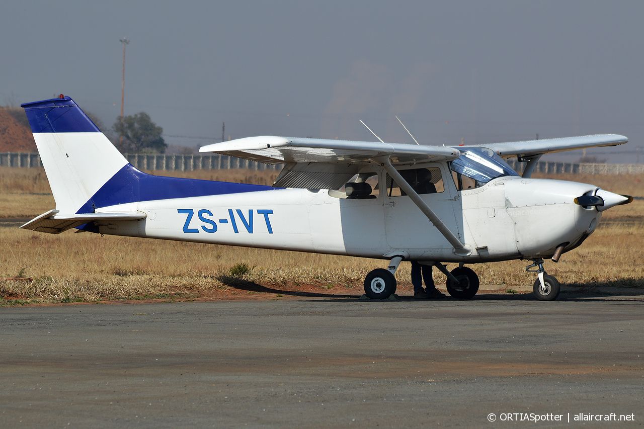 ZS-IVT · Cessna 172M Skyhawk · (FAVV)