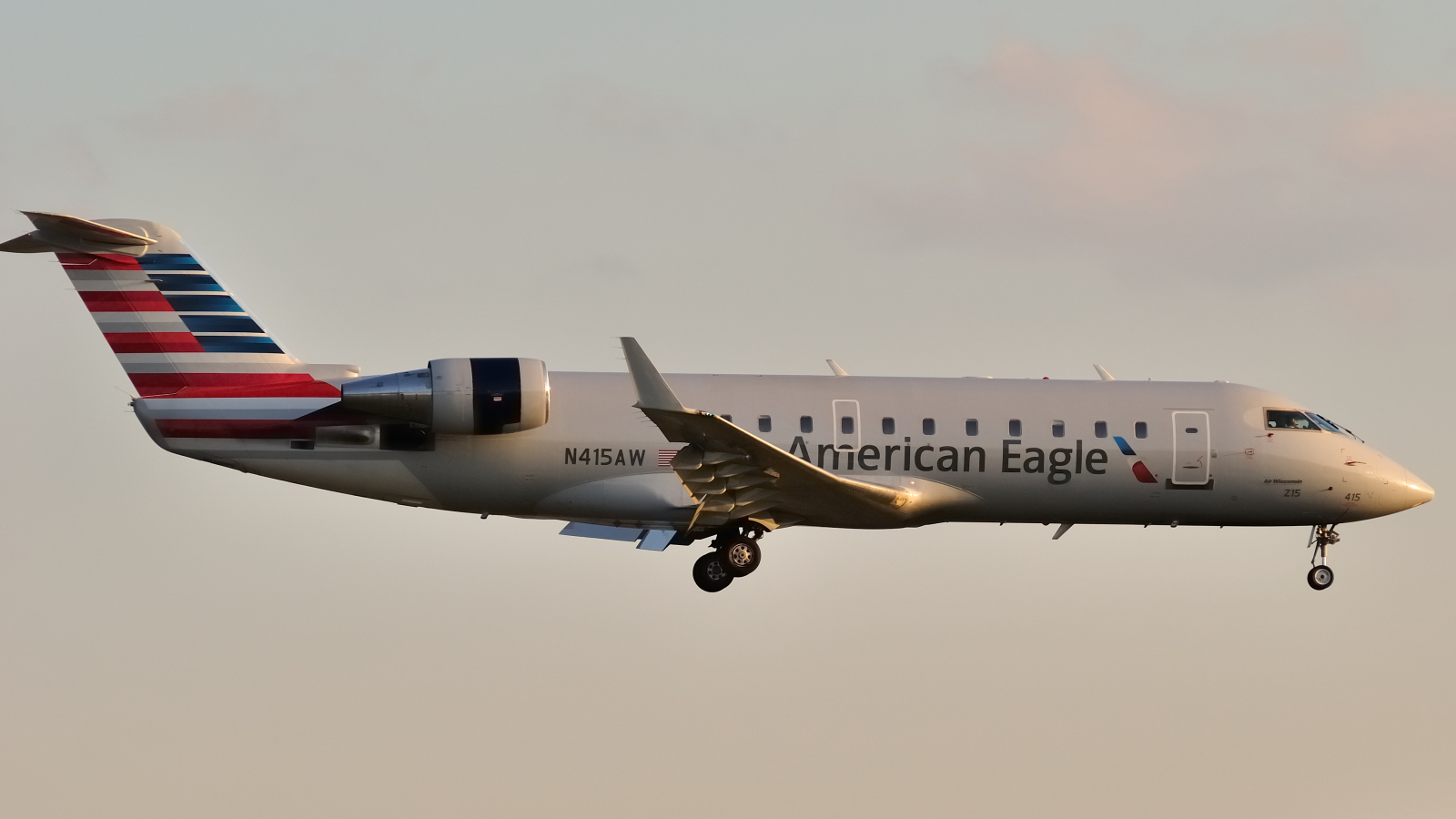 N415AW · Bombardier CRJ-200LR · (YUL / CYUL)
