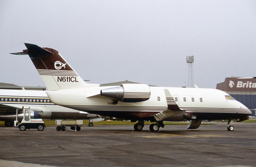N611CL · Bombardier CL-600-2B16 Challenger 601 · (LTN / EGGW)