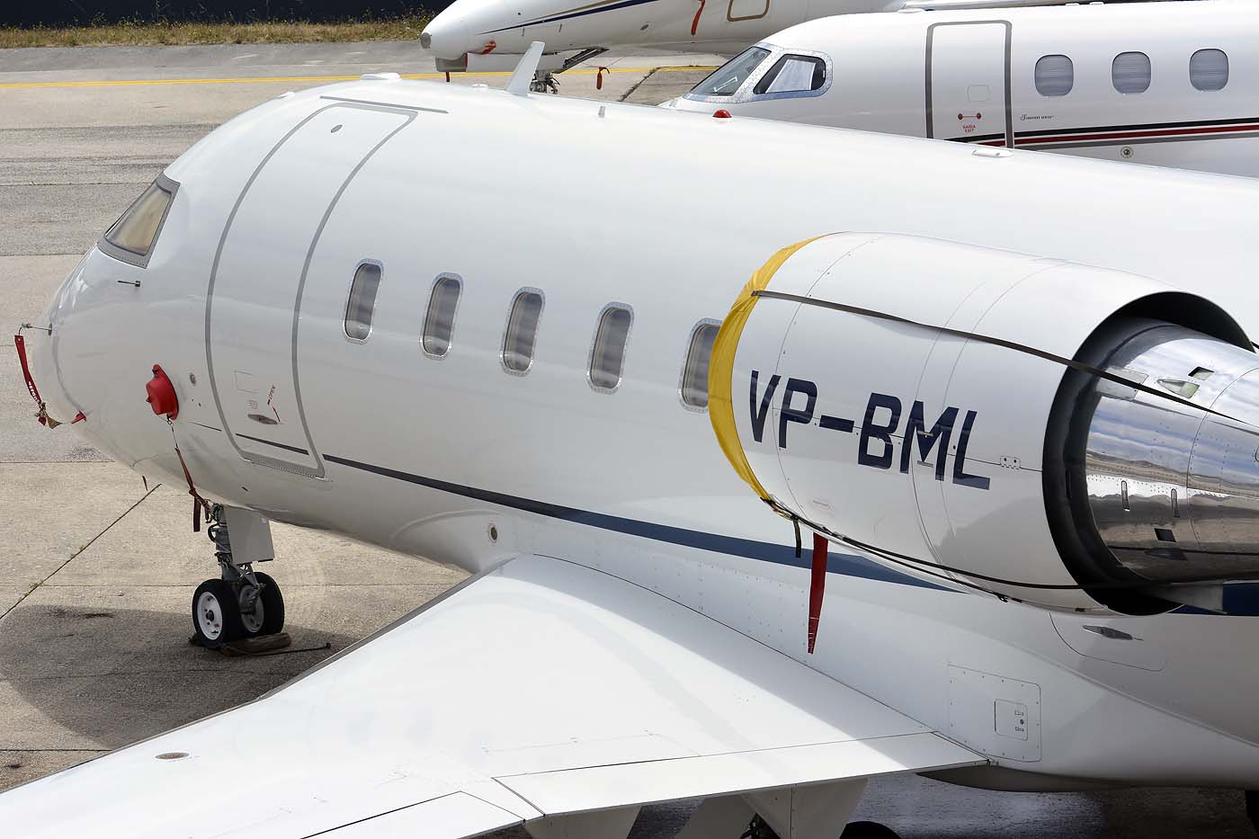 VP-BML · Bombardier CL-600-2B16 Challenger 605 · (LPCS)
