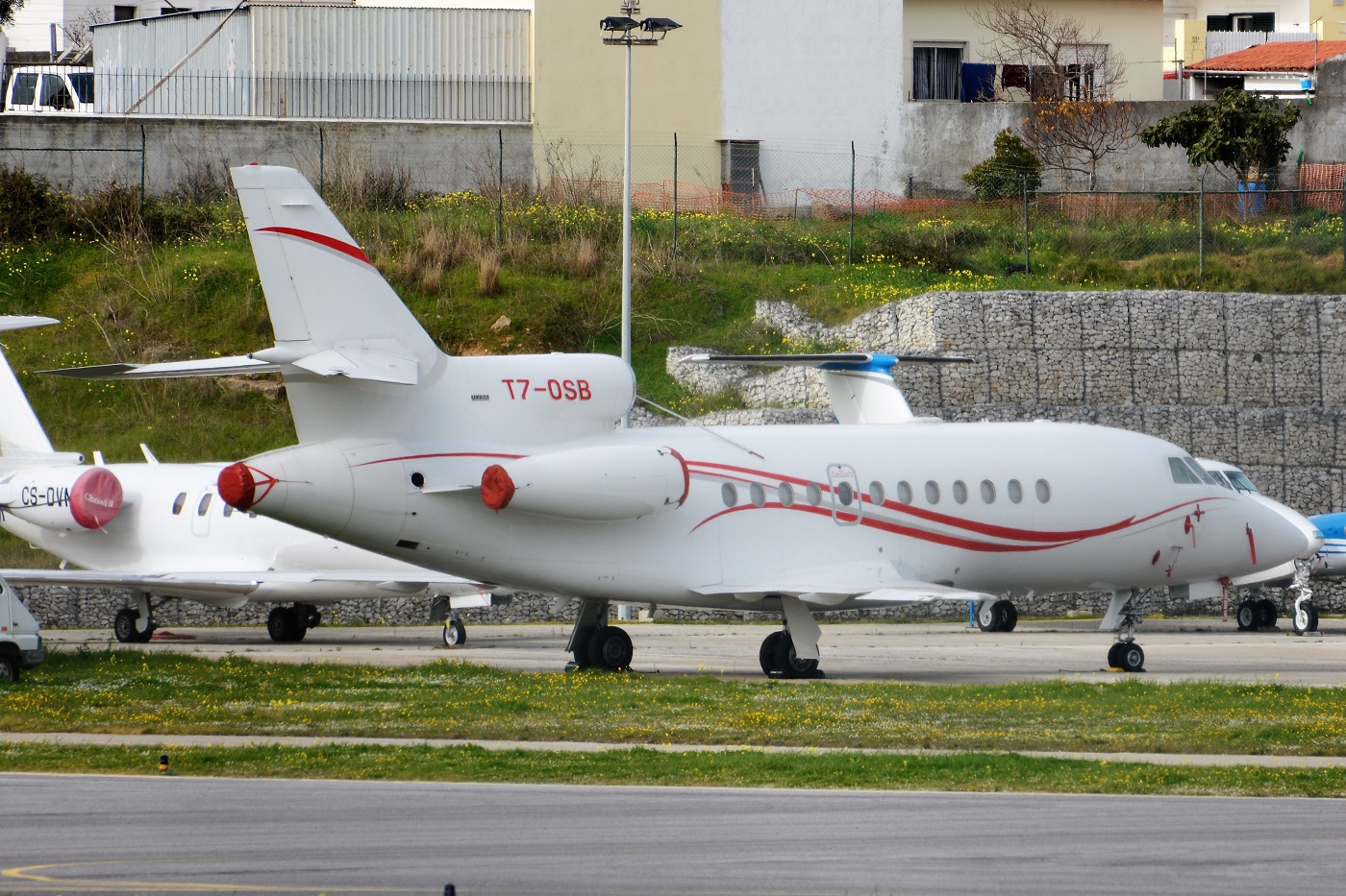 T7-OSB · Dassault Falcon 900EX · (LPCS)