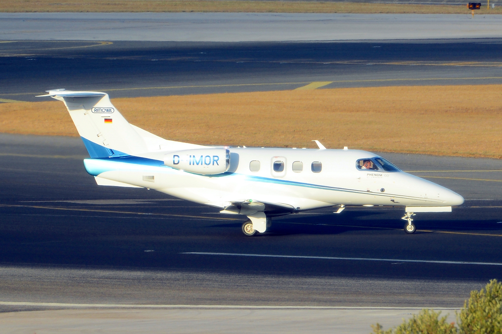 D-IMOR · Embraer EMB-500 Phenom 100 · (LIS / LPPT)
