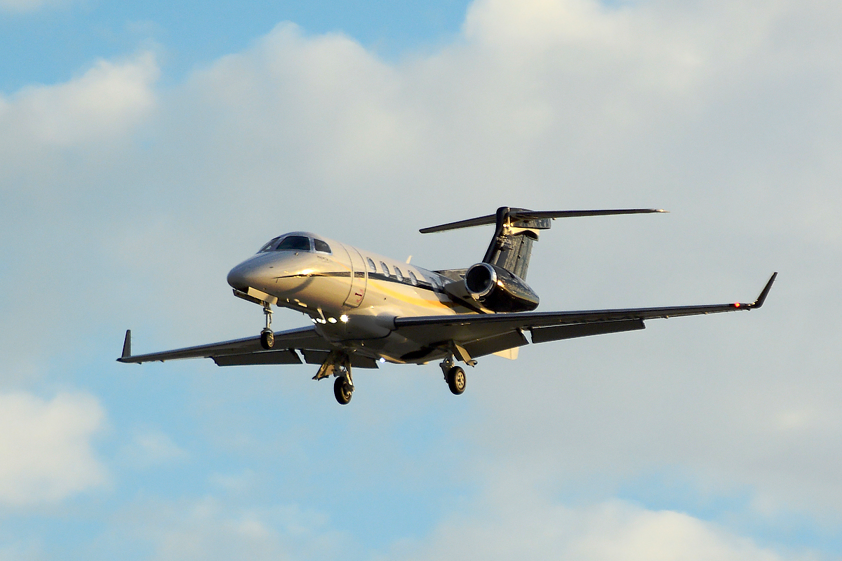 F-HMML · Embraer EMB-505 Phenom 300 · (LPA / GCLP)
