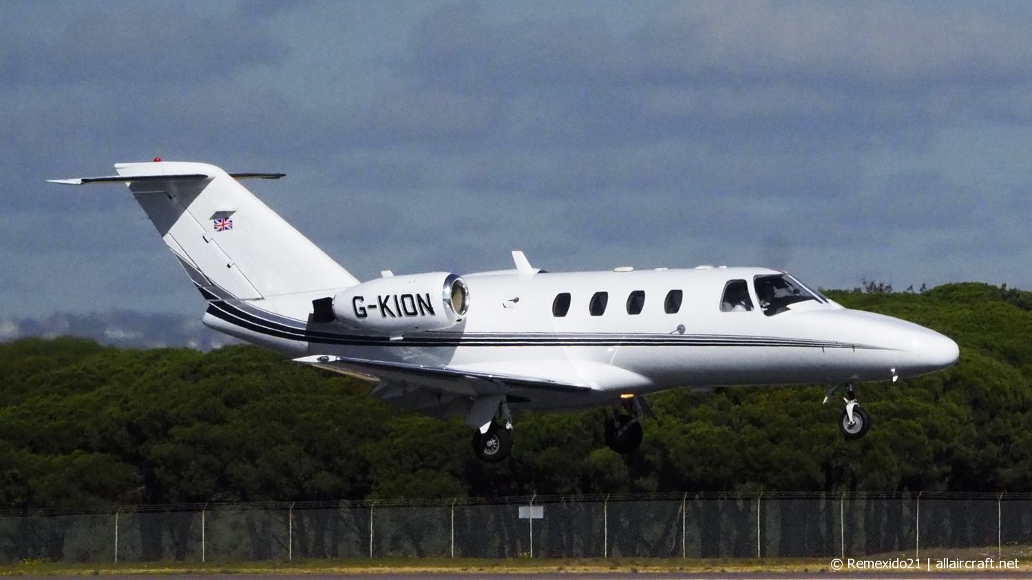 G-KION · Cessna 525 CitationJet CJ1 · (FAO / LPFR)