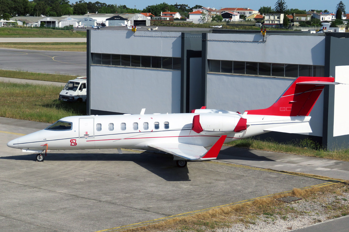 Unknown · Bombardier Learjet 40 · (LPCS)