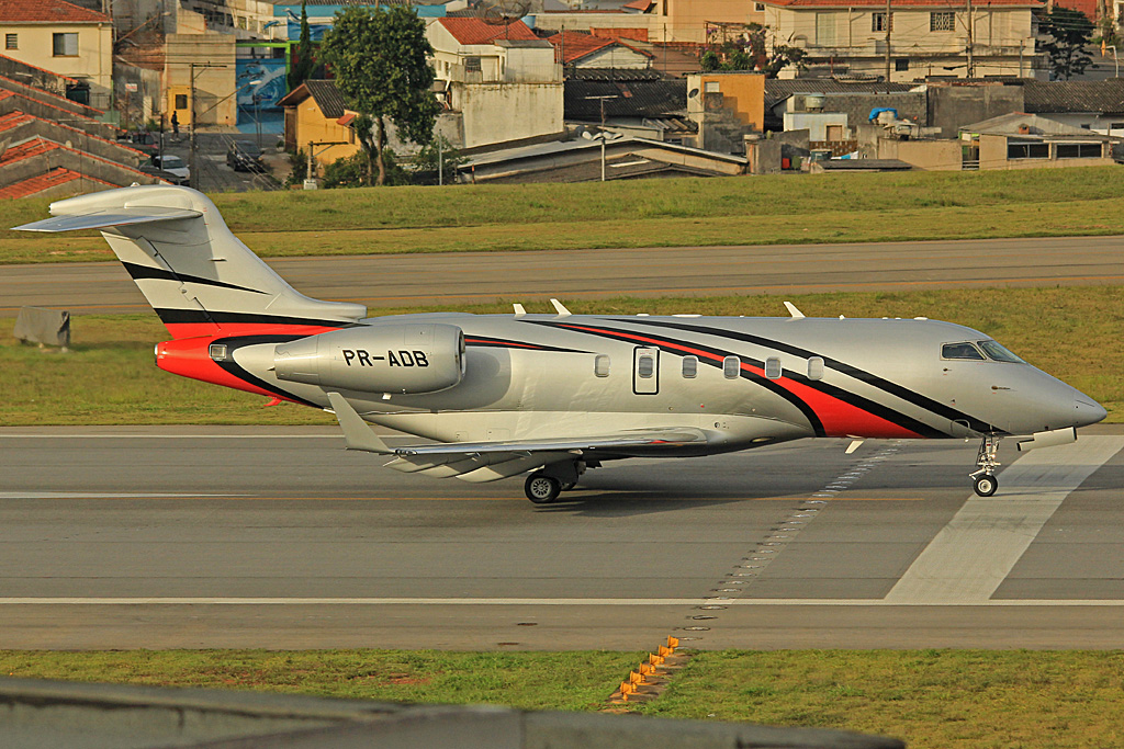 PR-ADB · Bombardier BD-100-1A10 Challenger 300 · (CGH / SBSP)