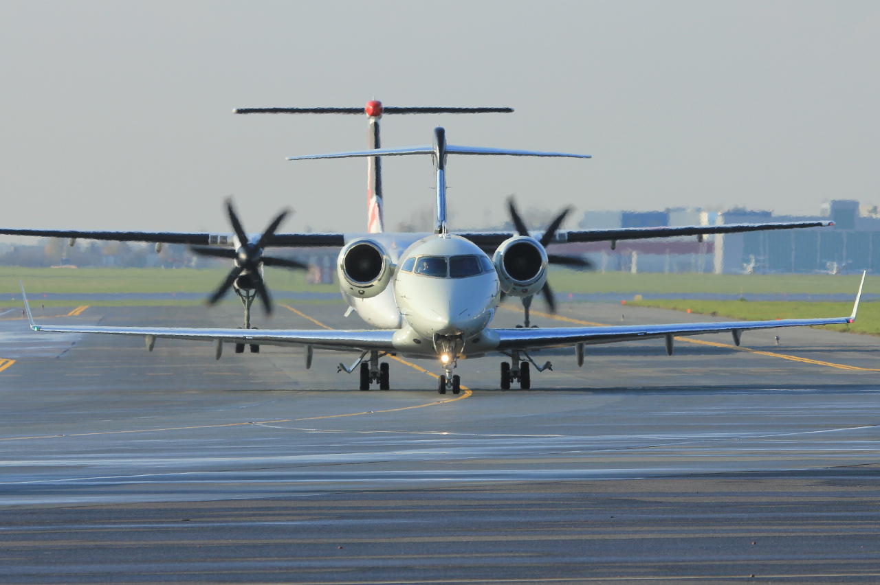 D-BEKP · Bombardier BD-100-1A10 Challenger 300 · (WAW / EPWA)