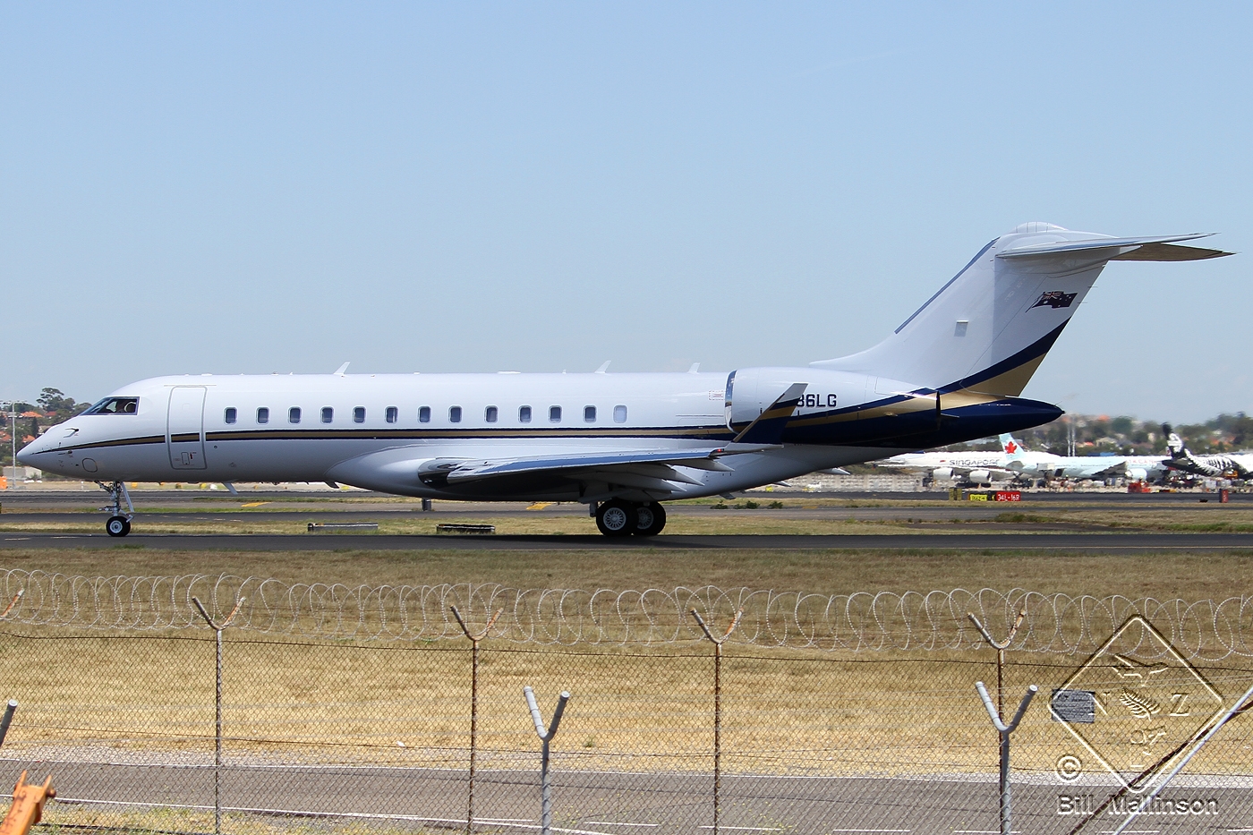N36LG · Bombardier BD-700-1A10 Global Express · (SYD / YSSY)
