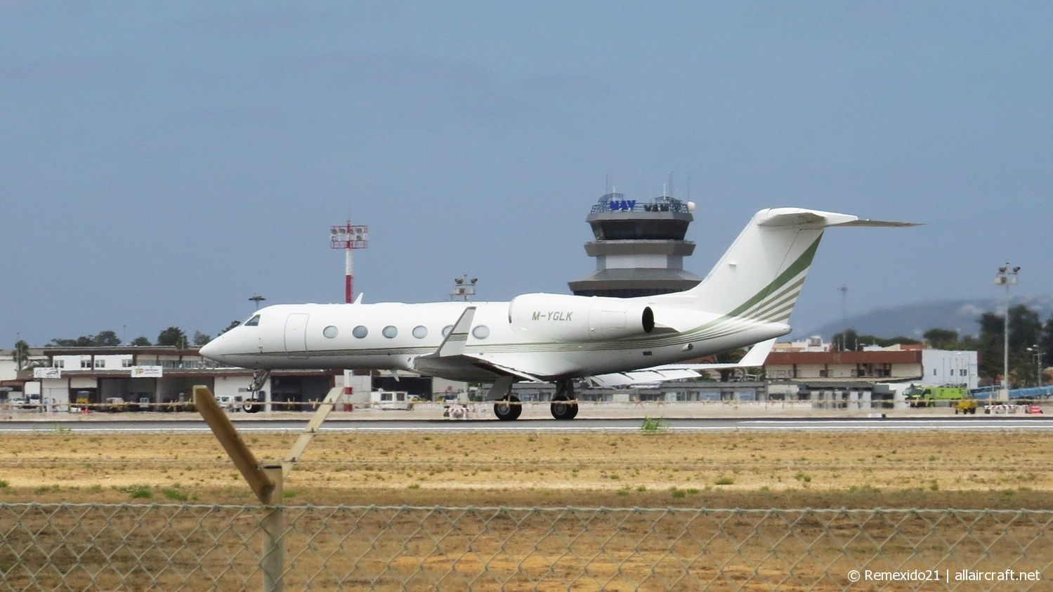 M-YGLK · Gulfstream Aerospace G450 · (FAO / LPFR)