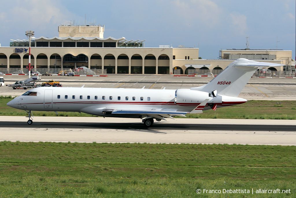 N504R · Bombardier BD-700-1A10 Global 6000 · (MLA / LMML)
