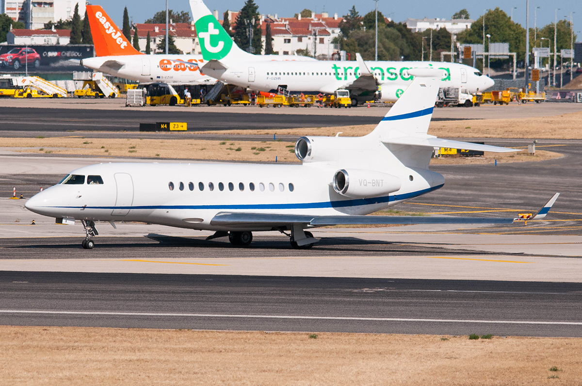 VQ-BNT · Dassault Falcon 7X · (LIS / LPPT)
