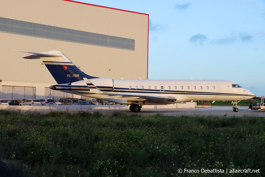 TC-FRK · Bombardier BD-700-1A10 Global Express · (MLA / LMML)