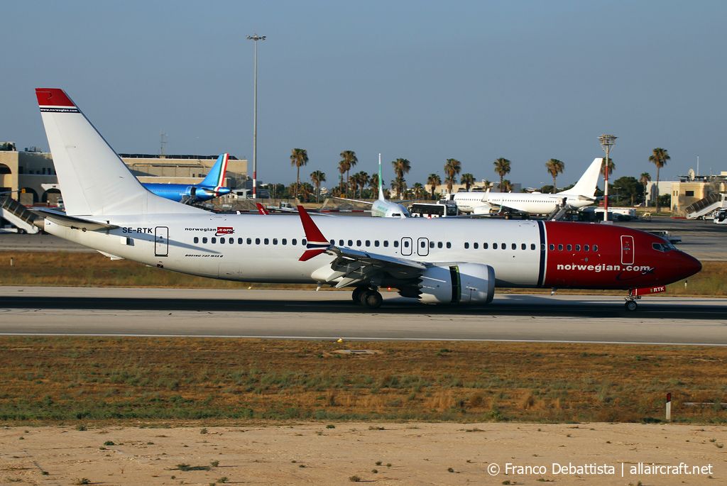 SE-RTK · Boeing 737-8 MAX · (MLA / LMML)