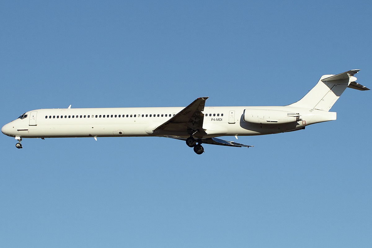 P4-MDI · McDonnell Douglas MD-83 · (LPA / GCLP)
