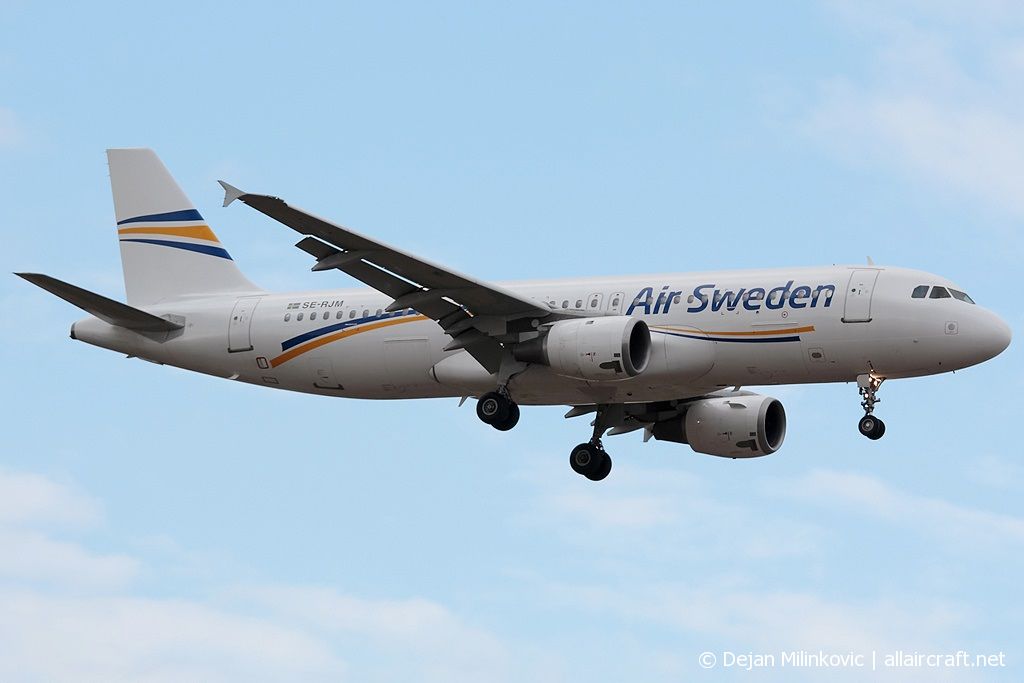 SE-RJM · Airbus A320-212 · (BEG / LYBE)