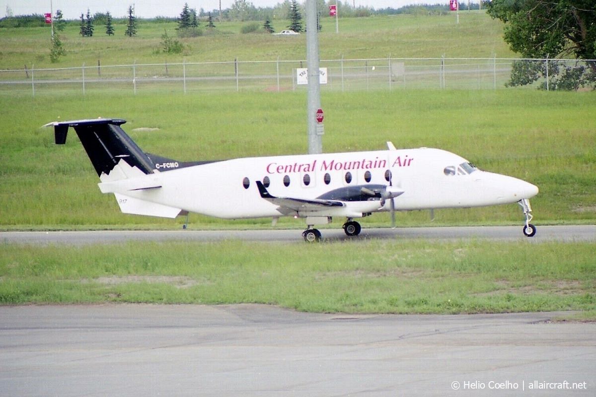 C-FCMO · Beechcraft 1900D · (YVR / CYVR)