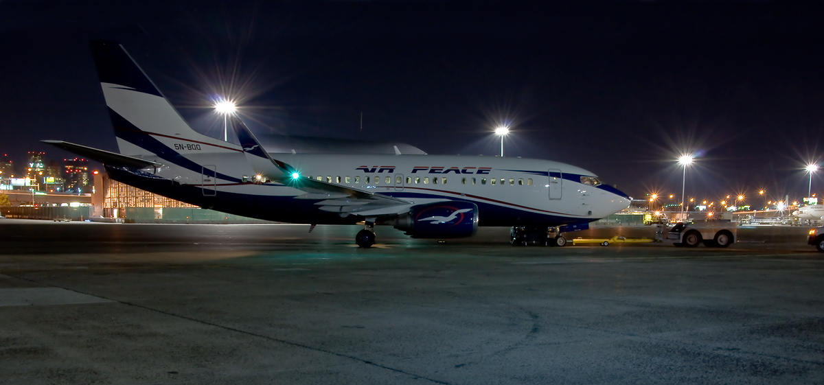 5N-BQQ · Boeing 737-524 · (BOS / KBOS)