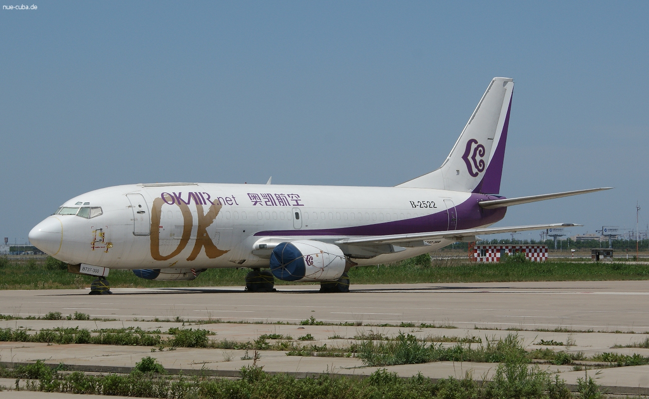 B-2522 · Boeing 737-3Z0(SF) · (TSN / ZBTJ)