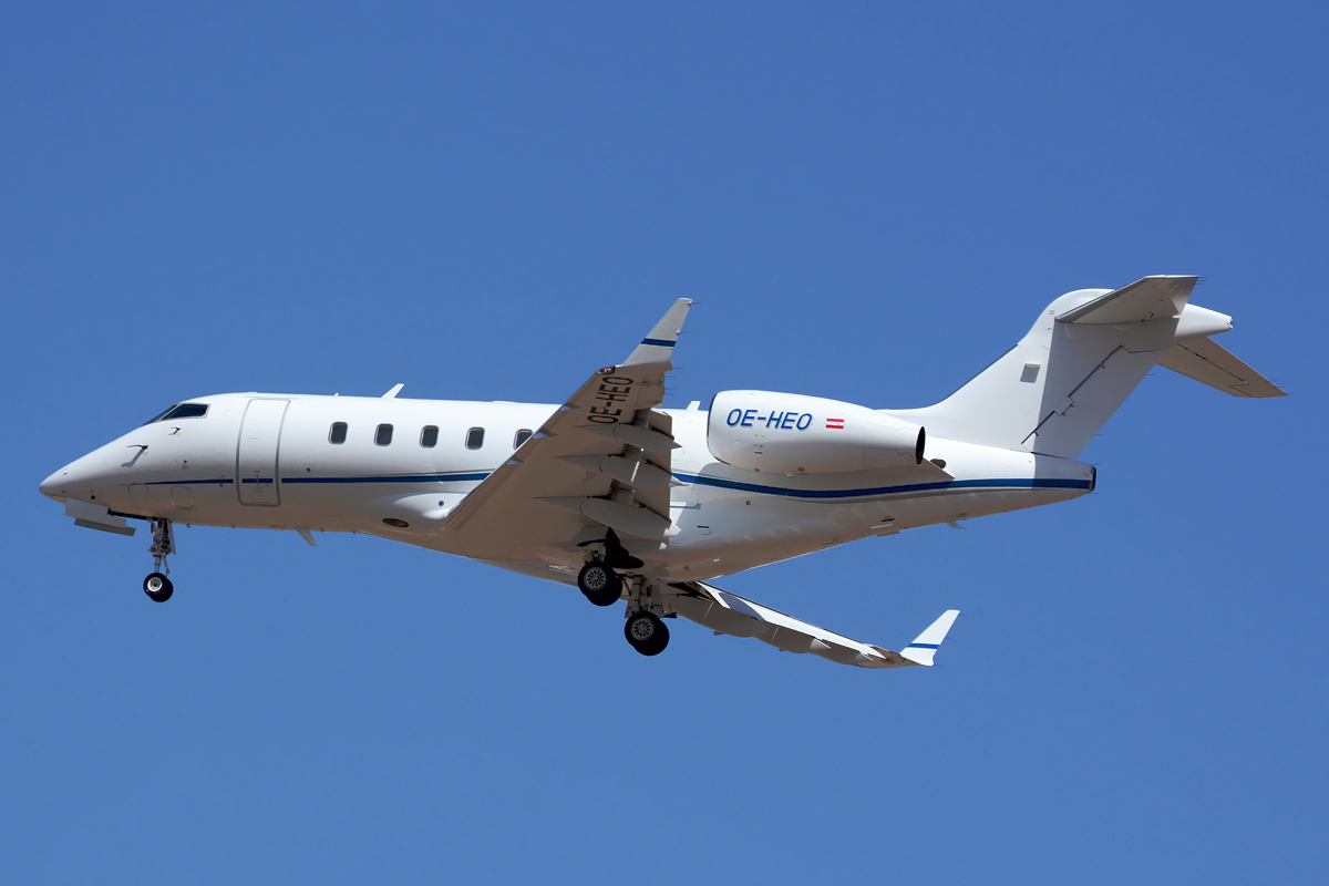 OE-HEO · Bombardier BD-100-1A10 Challenger 300 · (LPA / GCLP)