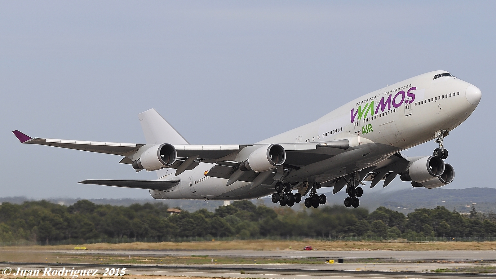 EC-LNA · Boeing 747-446 · (PMI / LEPA / LESJ)
