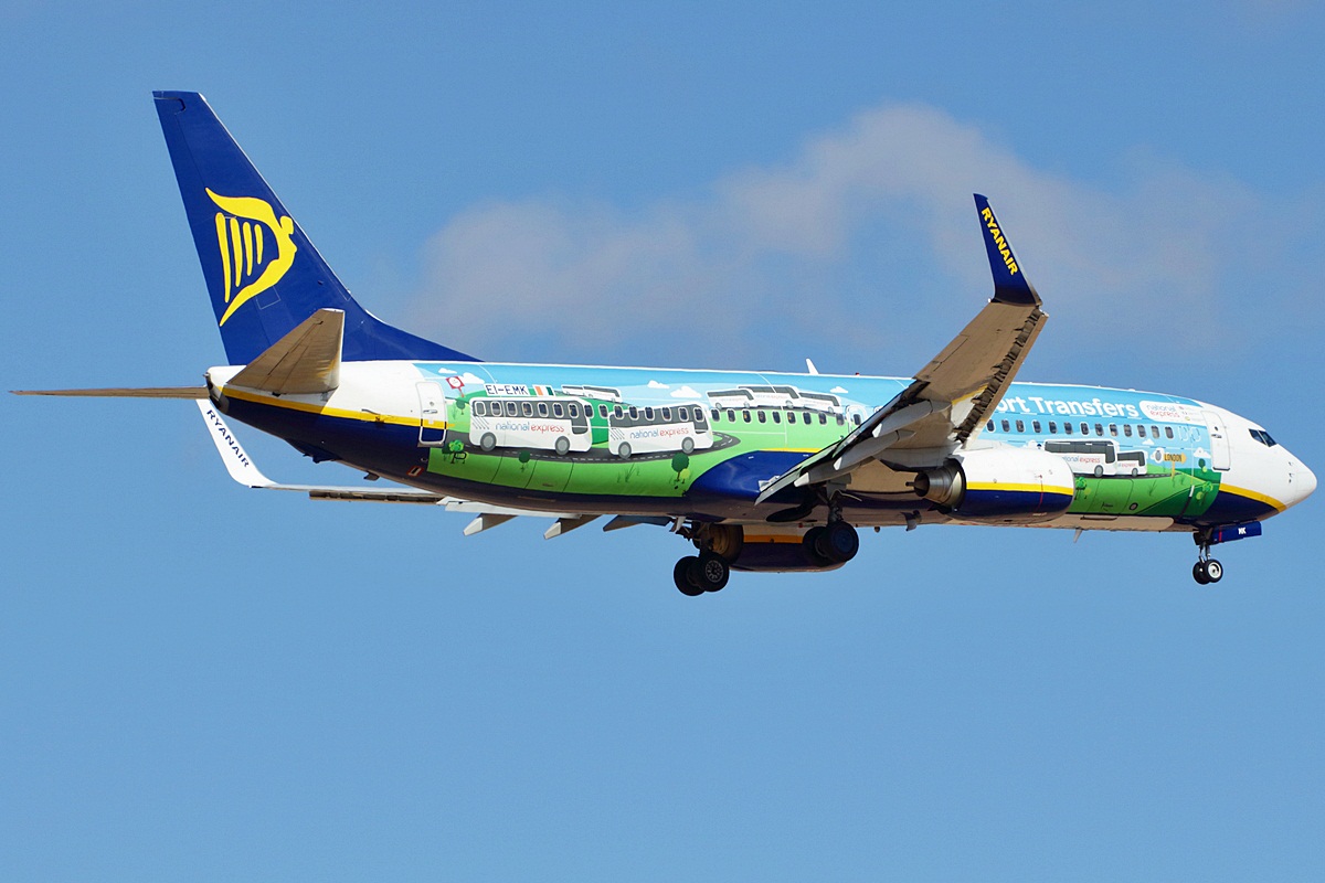EI-EMK · Boeing 737-8AS(WL) · (LPA / GCLP)