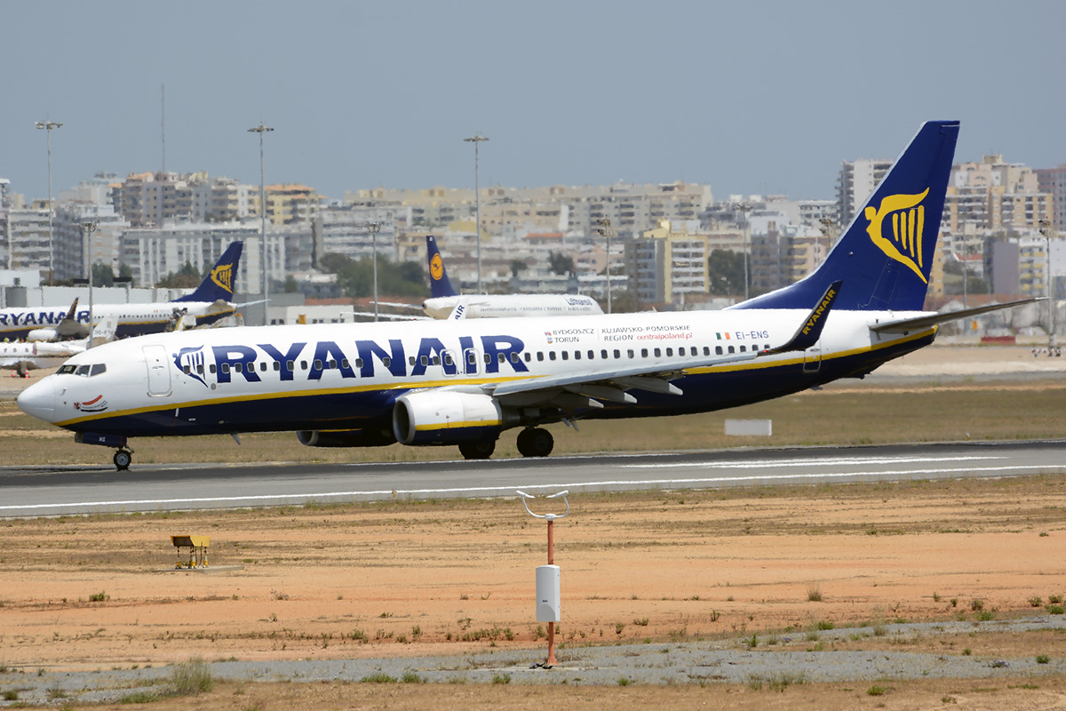 EI-ENS · Boeing 737-8AS(WL) · (FAO / LPFR)