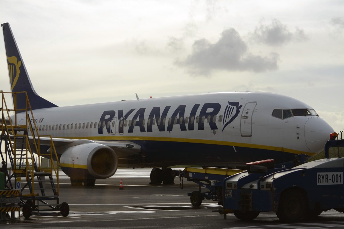 EI-EBZ · Boeing 737-8AS(WL) · (PDL / LPPD)