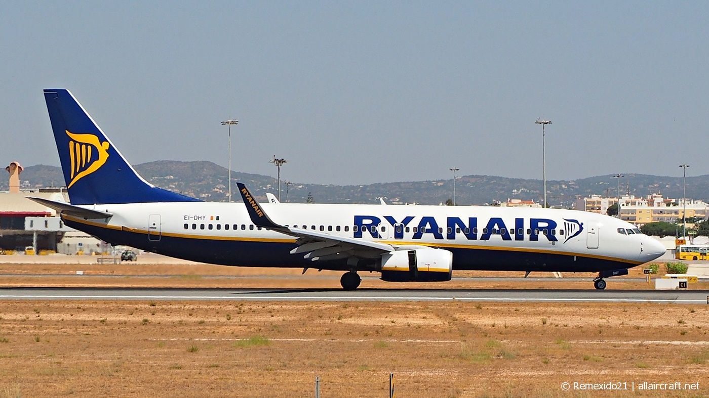 EI-DHY · Boeing 737-8AS(WL) · (FAO / LPFR)