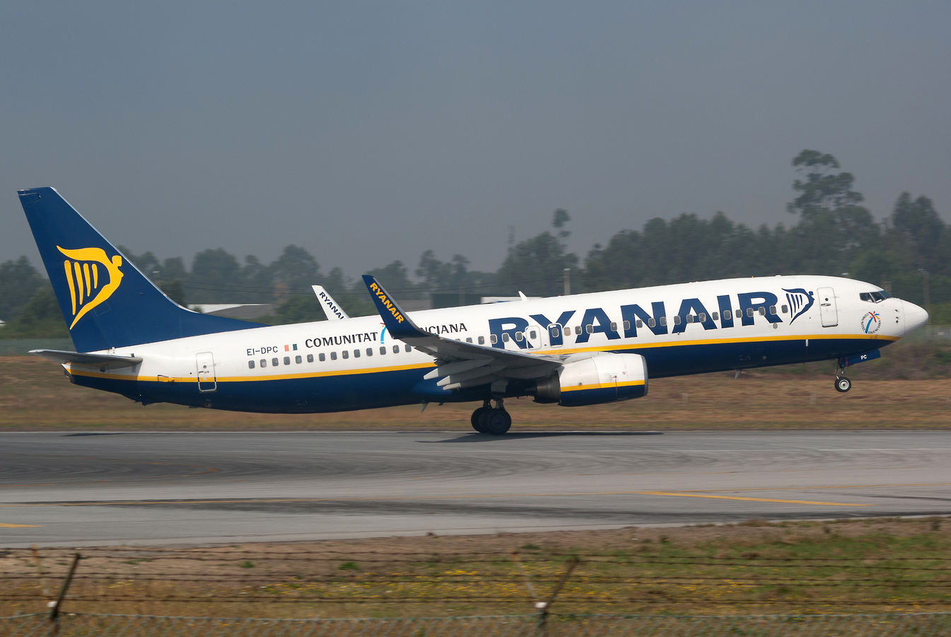 EI-DPC · Boeing 737-8AS · (OPO / LPPR)