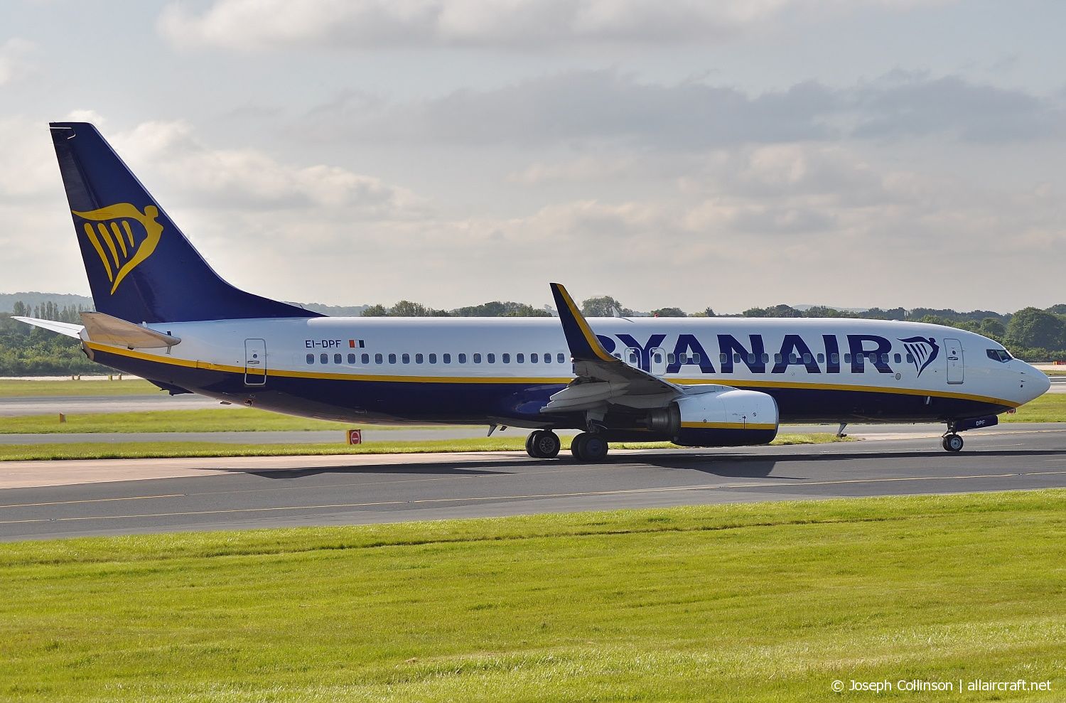 EI-DPF · Boeing 737-8AS(WL) · (MAN / EGCC)