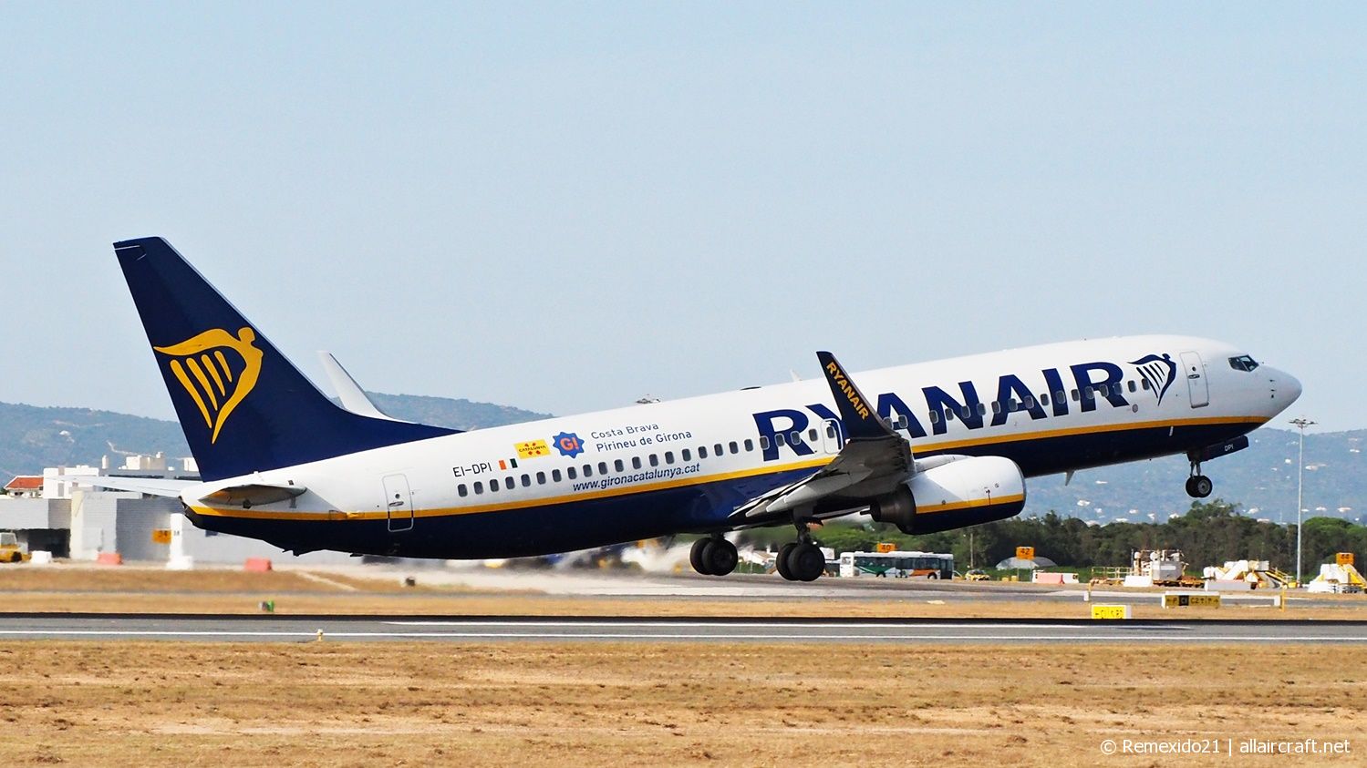 EI-DPI · Boeing 737-8AS(WL) · (FAO / LPFR)