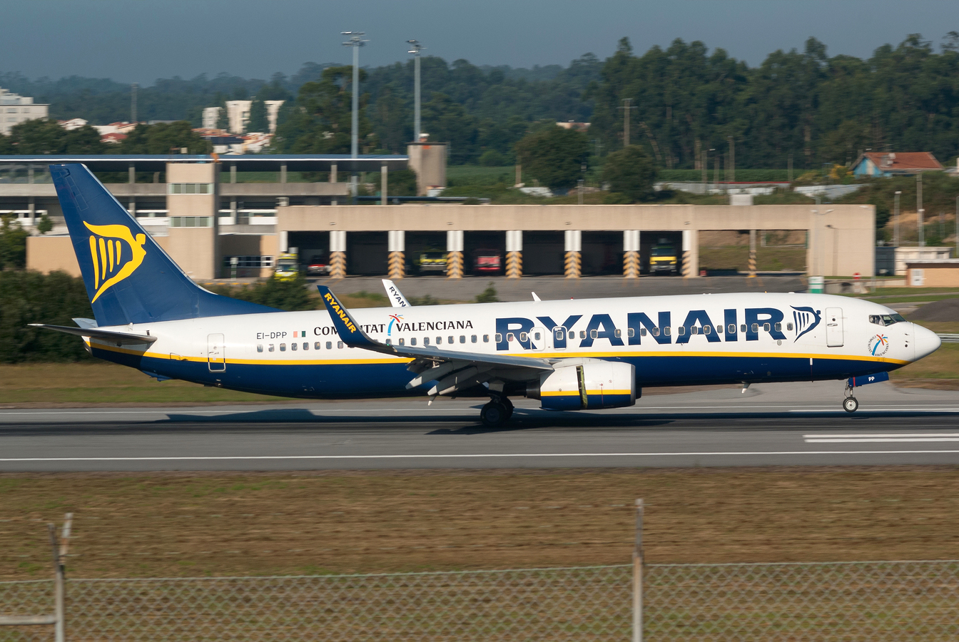 EI-DPP · Boeing 737-8AS(WL) · (OPO / LPPR)