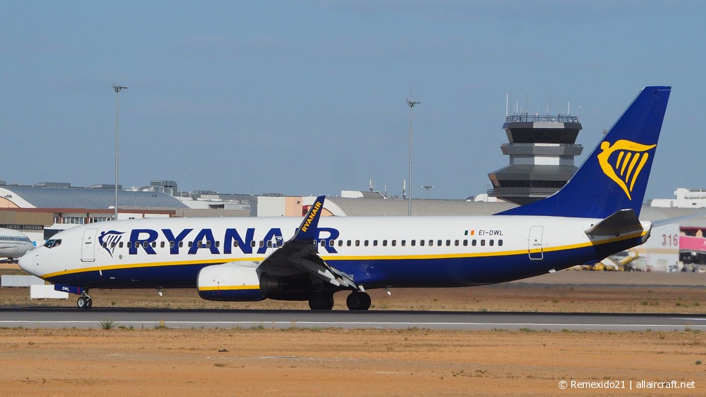 EI-DWL · Boeing 737-8AS(WL) · (FAO / LPFR)