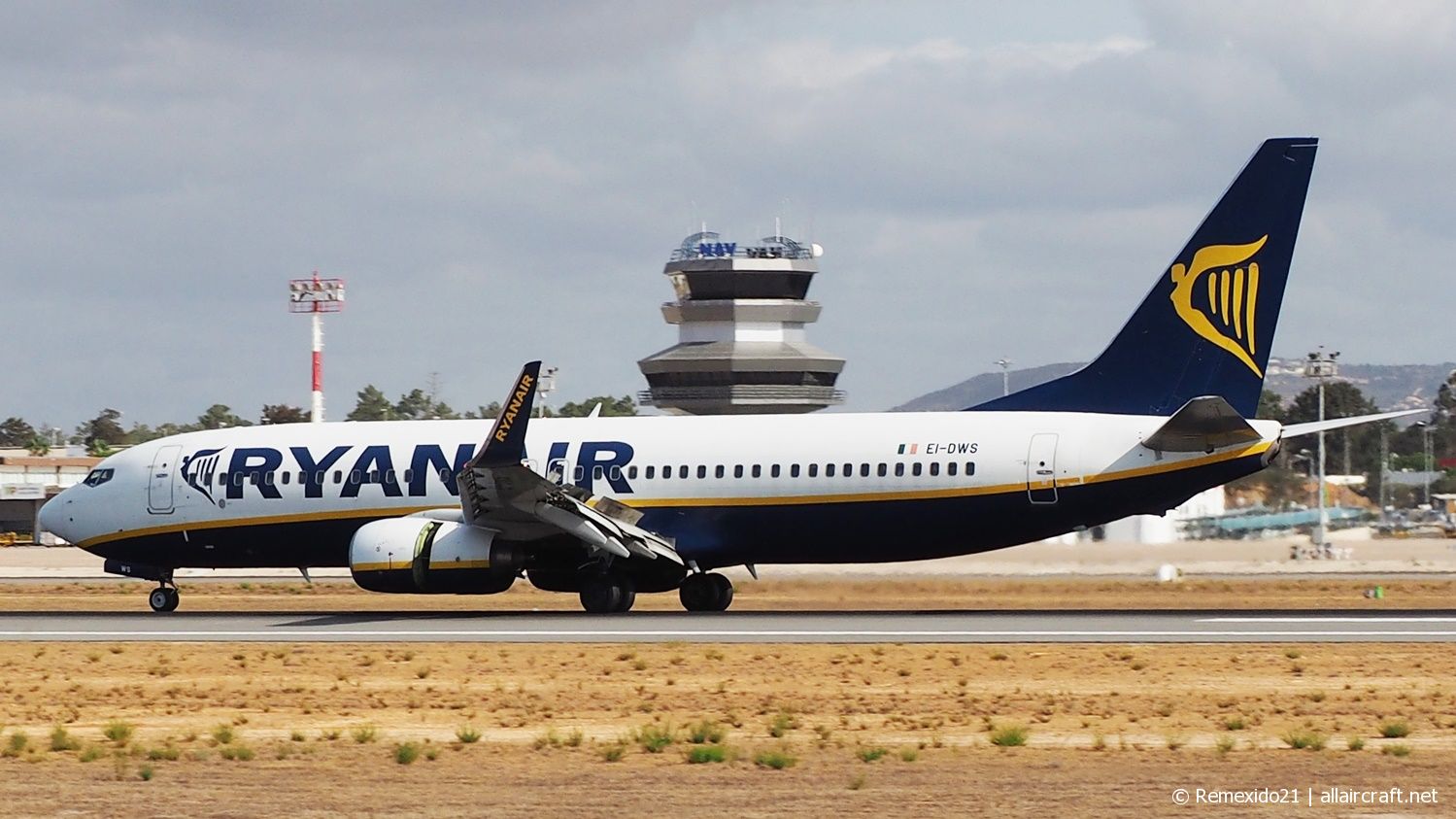 EI-DWS · Boeing 737-8AS(WL) · (FAO / LPFR)